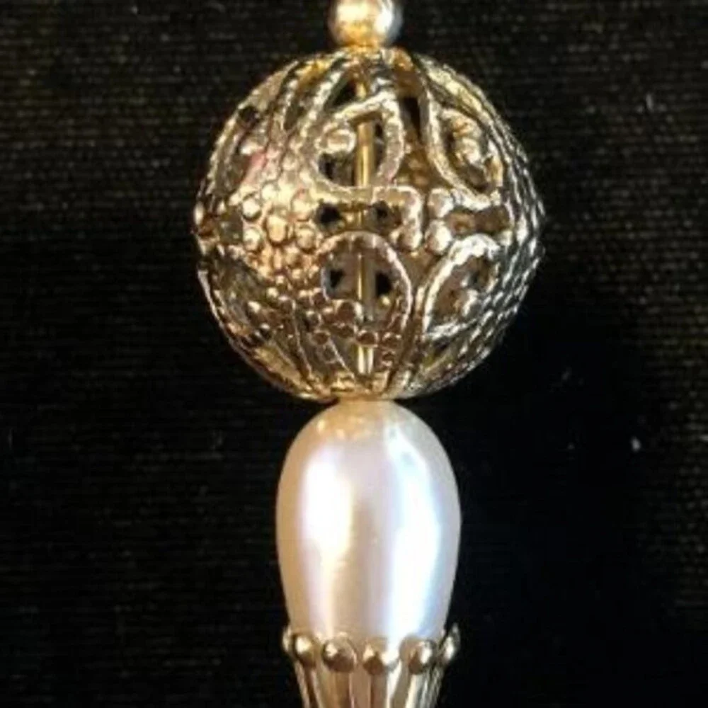 Antique Ornate Goldtone/Faux Pearl Hat Pin